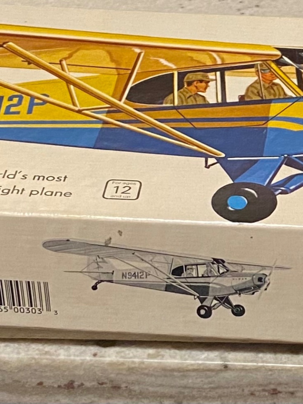 Guillow's Vintage Authentic Scale Flying Model Kit for Piper Super Cub 95